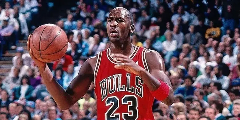 Michael Jordan biểu tượng của sự thống trị bóng rổ