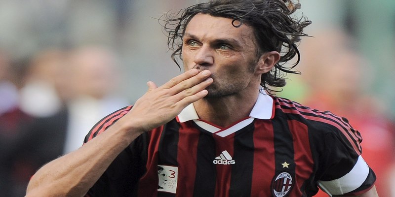 Paolo Maldini là huyền thoại và biểu tượng của nước Ý